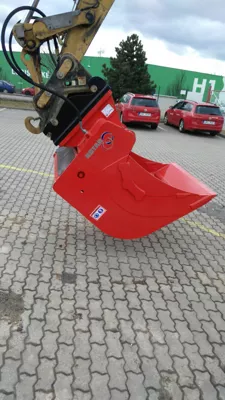 468197