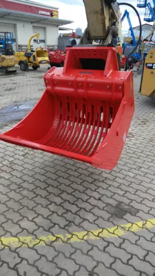 468197