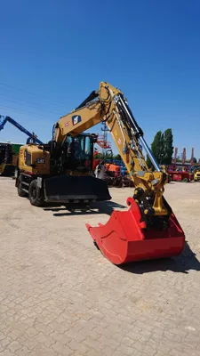 487105