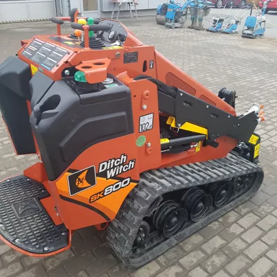 495599