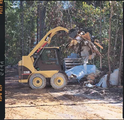 487081