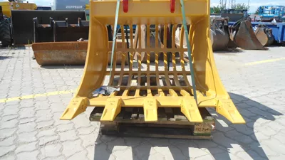 468324