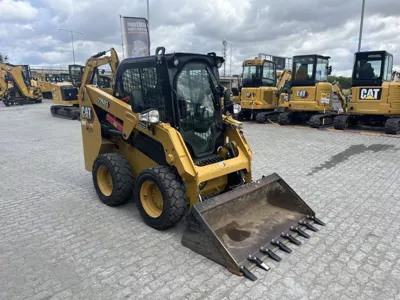 87072