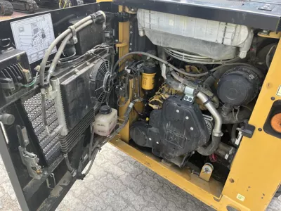 87072