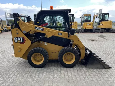 87074