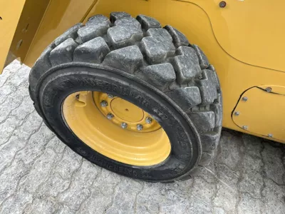 87074