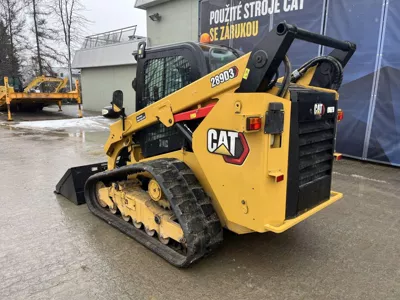 76393