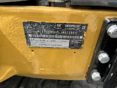 87033