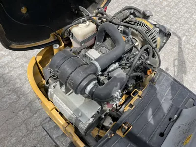 87033
