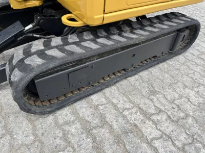 87069