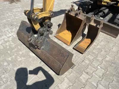 87034