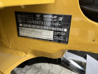 76400