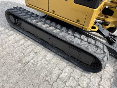 87071