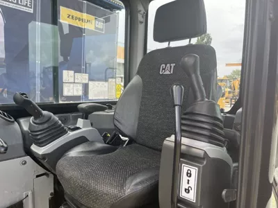 87045