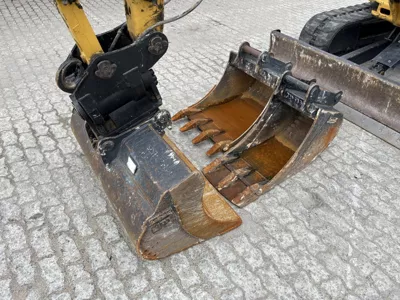 87049
