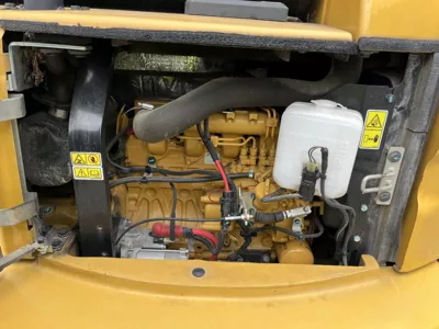 87046