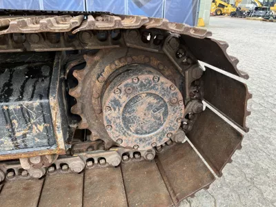87077