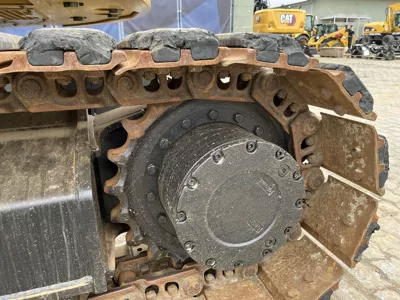 76380