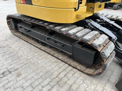 76380