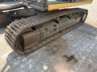 87062