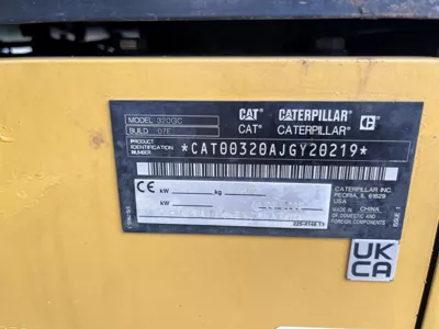 87087