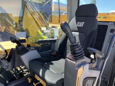 81637