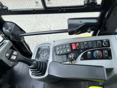 84793