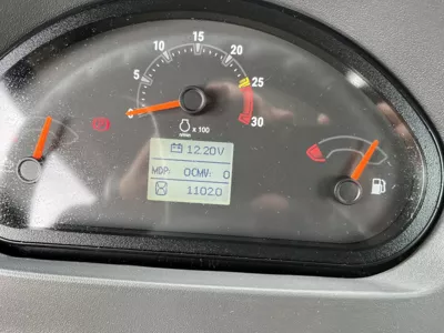 87081