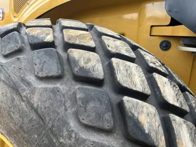 87099