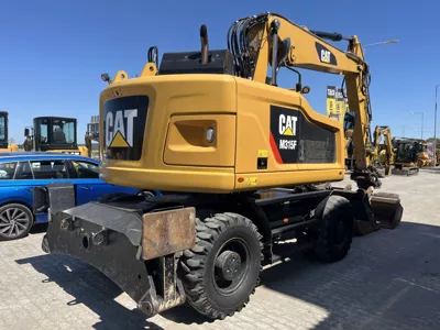 82022