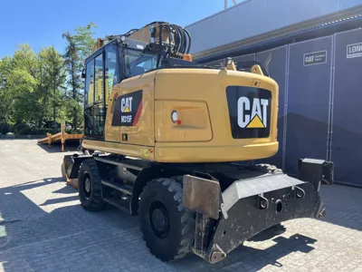 82022