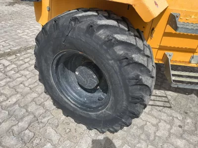84853
