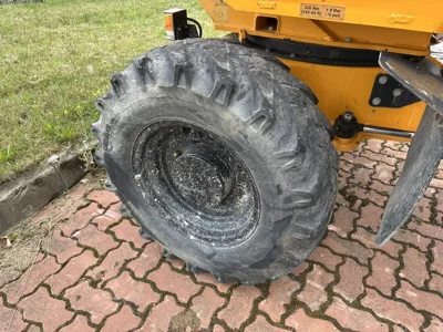 84818